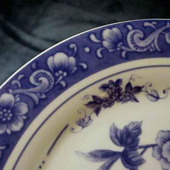 BAUM BROTHERS BLUE ROSE COLLECTION (RETIRED) FULL SERVICE FOR 8 - Picture 2 of 3